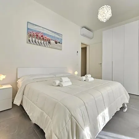 Elegante A Due Passi Dal Centro Apartment *