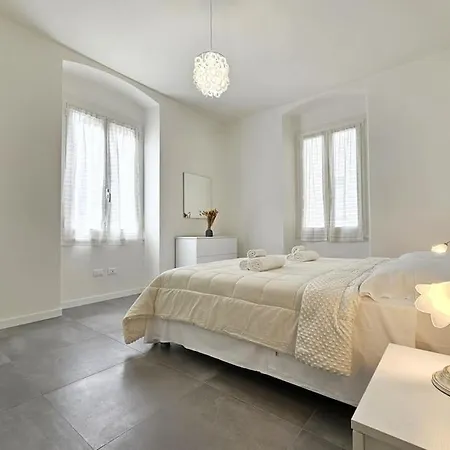 Apartment Elegante A Due Passi Dal Centro